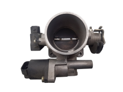 Gāzes korpusa vārsts Renault Megane Scenic 7700861679J 41665 1.6 8V 1831 Gāzes korpusa vārsts Renault Megane Scenic 7700861679J 41665 1.6 8V 1831