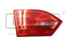 Lukturis Aizmugurē Kreisā 5C6945093A 89451052302 VW Jetta DPA