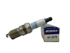 Aizdedzes svece 41-979 ACDelco Chevrolet Ford GMC