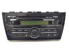 Radio CD atskaņotājs Mitsubishi Space Star 8701A621 DY-1 ME3E21-4-T