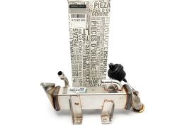 EGR Dzesētājs Oriģināls Renault Trafic 2 Master 3 2.0-2.3 dCi 147350782R