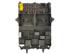 Drošinātāju kārba Jeep 04812515AH 518722004