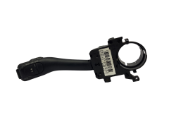 Pagriezienu Rādītāju Svira VW Audi Skoda Seat 8L0953513J