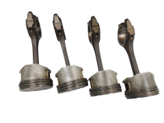 Klaņi Tłoki Kpl 7700110768 F4P760 1.8 16v Renault Laguna 1