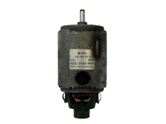 Salona Ventilatora Motors Audi 100 443959101A