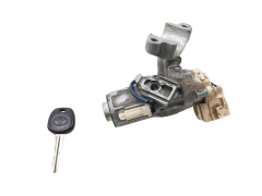 Aizdedzes Slēdzene Toyota Yaris 45020-52-1 1000