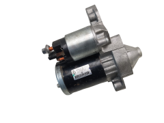 Starteris 233000779R--G M00T46572ZT Mitsubishi Renault