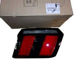 Lukturis Labais Aizmugurē Oriģināls 9810477780 Peugeot 3008