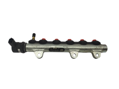 Degvielas Sliede 8200409413 0445214062 Bosch Renault 2.0 DCI 0281002753