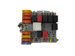 Drošinātāju kārba Fiat 51804118 57657 0051804118057657