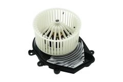 Salona Ventilatora Motors 8D1820021B B14594 VW Skoda Borsehung