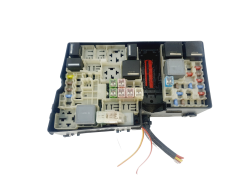 Drošinātāju kārba Ford AV6T-14A067-AD E02345500 37935
