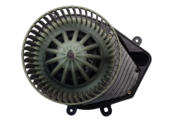 Salona Ventilatora Motors VW Passat Audi A4 8D1820021 740221233F 1085