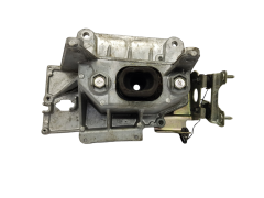 Dzinēja Balsts Nissan Juke 038122