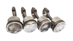 Klaņi Tłoki Komplekts 7701476471 7701476930 K4M782 1.6 Renault Scenic 2