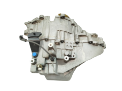 Ātrumkārba Jauns Oriģināls VM1005 7700110712 Renault Safrane 2.0 16v