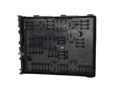 Drošinātāju kārba 1K0937124K 0-1418986-1 VW Audi Skoda Seat 18961