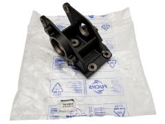 Piedziņas vārpstas kronšteins Oriģināls Master II Movano Interstar 2.5 dCi 8200684227