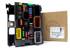 Drošinātāju kārba Jauns Oriģināls Citroen Peugeot C4 C6 407 9807028580