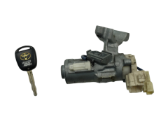 Aizdedzes Slēdzene Toyota Yaris 45020-52-1 1581