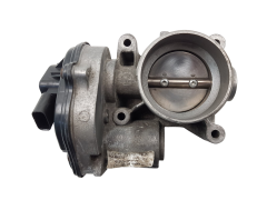 Gāzes korpusa vārsts Ford Volvo VP4F9U-9E928-AB 4M5G-ED 2697