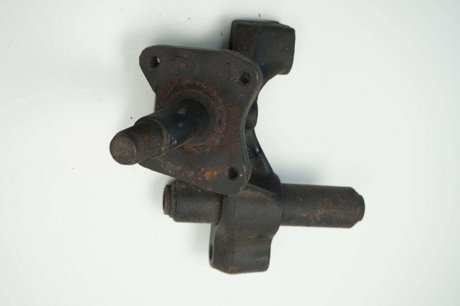 Riteņa stūres šarnīrs Kreisais Aizmugurē Renault 25 main product photo