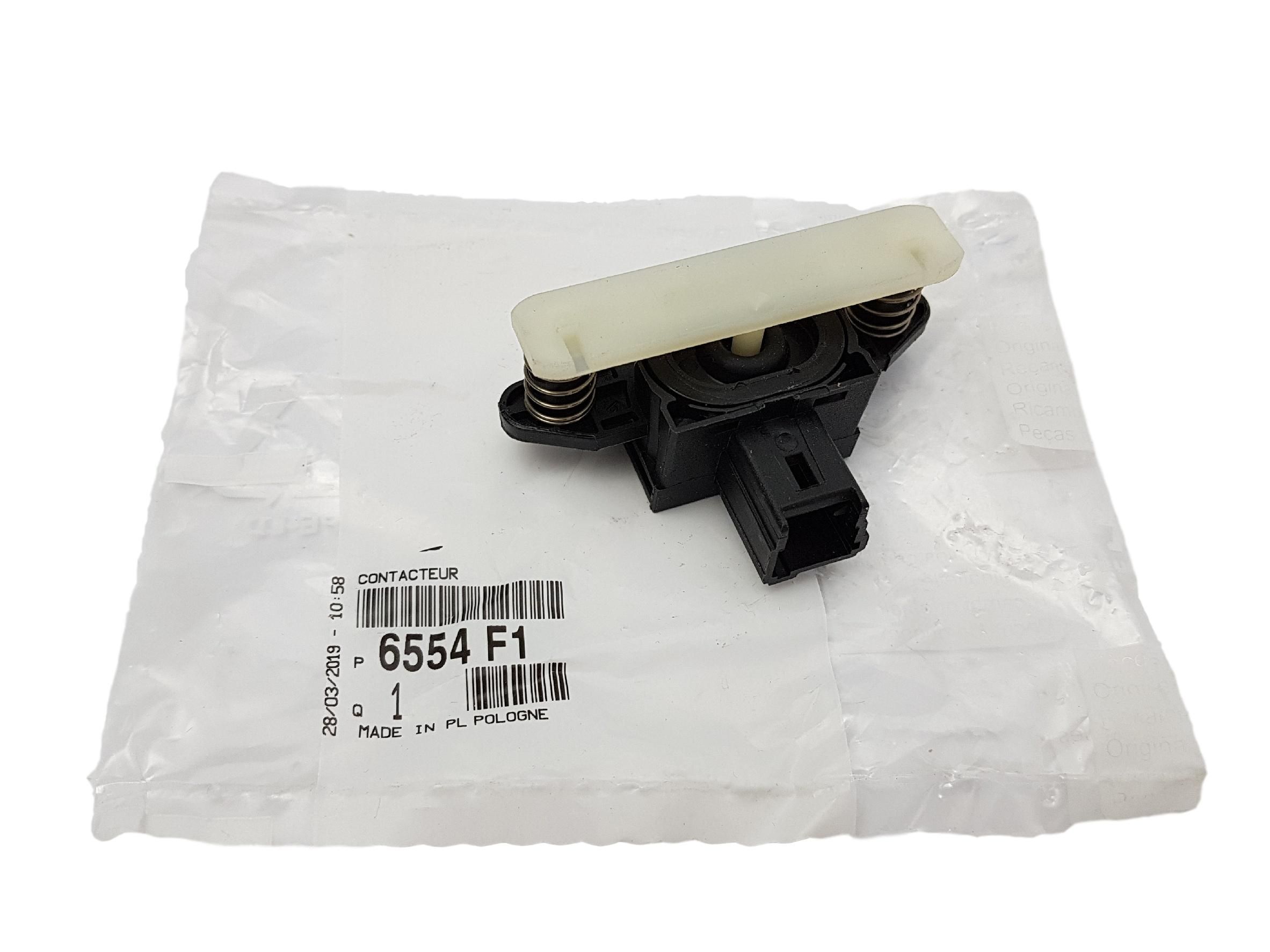 Bagāžnieka roktura slēdzis Oriģināls Citroen C5 II 6554F1 main product photo