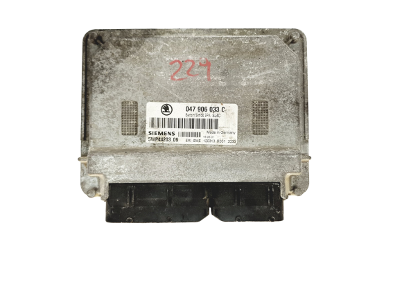 Vadības Bloks 047906033C 5WP44203 09 Skoda Siemens 20912 main product photo