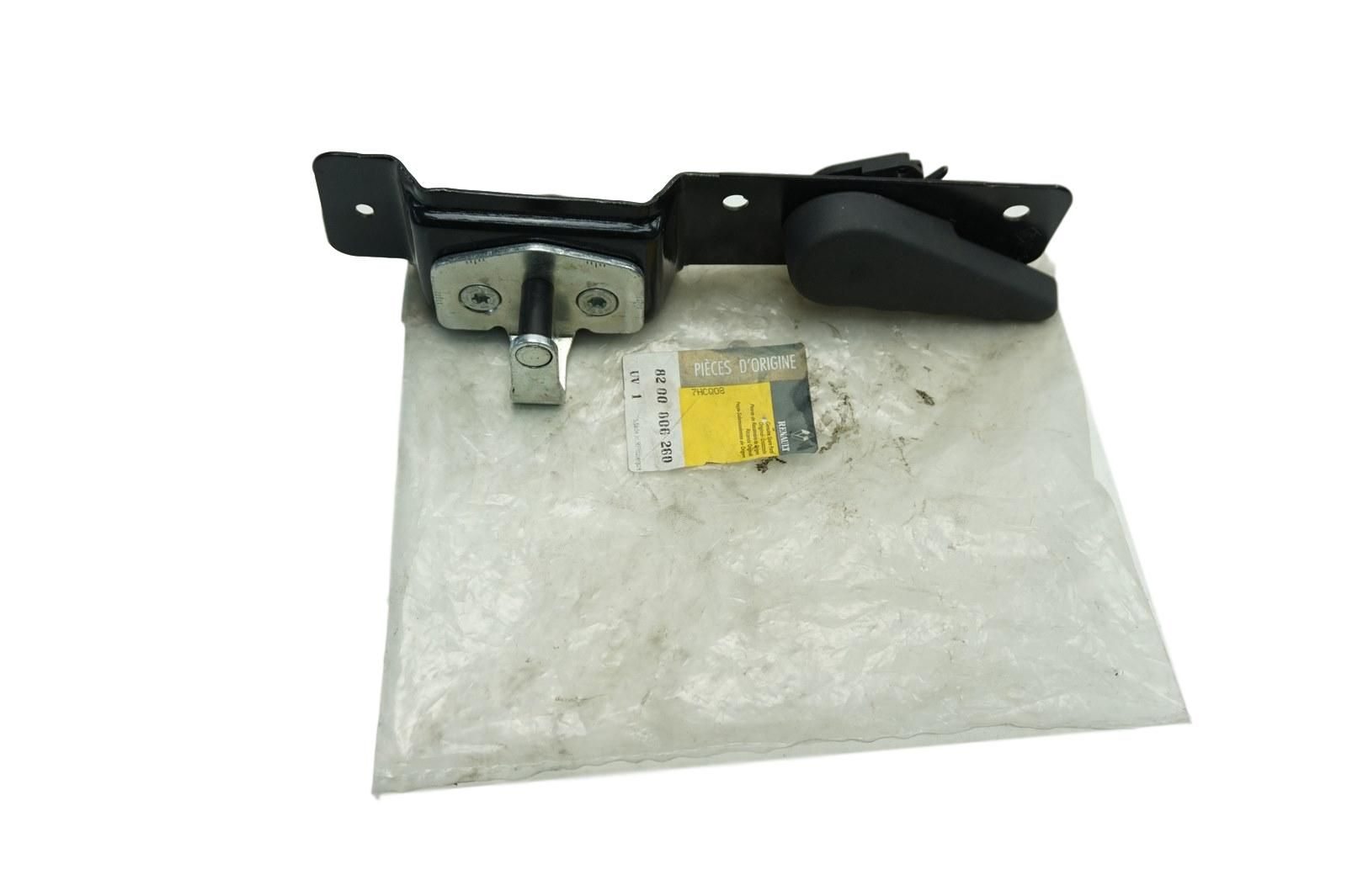 Durvju rokturis Labais Aizmugurē 8200006260 Renault Trafic II 2 Vivaro Opel main product photo